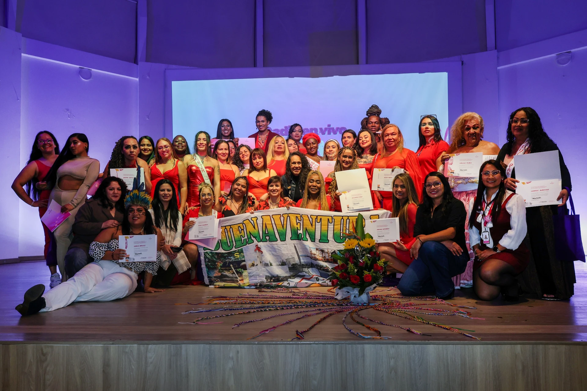 "Tejiendo Voces y Territorios" reunió en Bogotá a mujeres en actividades sexuales pagas para reconocer su liderazgo en la defensa de derechos y la prevención de violencias de género y por prejuicio
